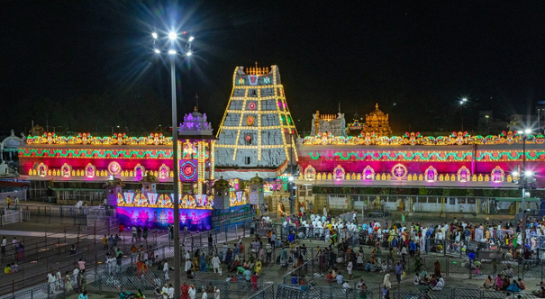 tirupati-tirumala-brahmotsavam-article-2-balaji-temple-lord-venkateshwara-tiruchanur-padmavathi-thayar-ammavaru