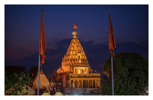 tunnel-in-ujjain-mahakaleshwarar-temple-complex