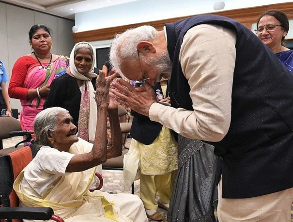 heroine-of-education-karthiyaini-passed-away-101-year-old-woman-achieved-in-education-for-the-elderly-in-kerala