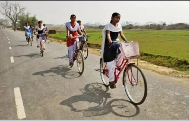 bicycles-for-class-viii-students-from-next-year-as-well