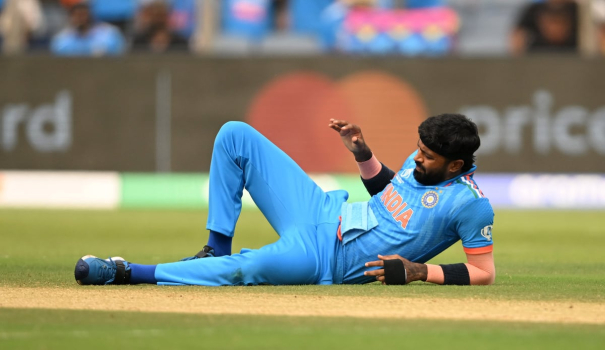 hardik-pandya-injures-himself-while-bowling-against-bangladesh-will-not-field-but-may-bat