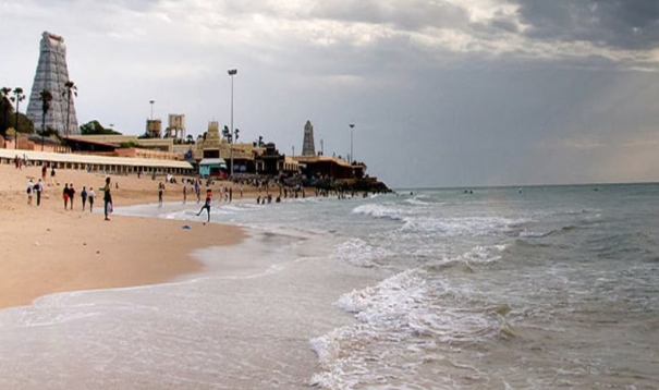 devotees-prohibited-to-take-bath-in-tiruchendur-sea