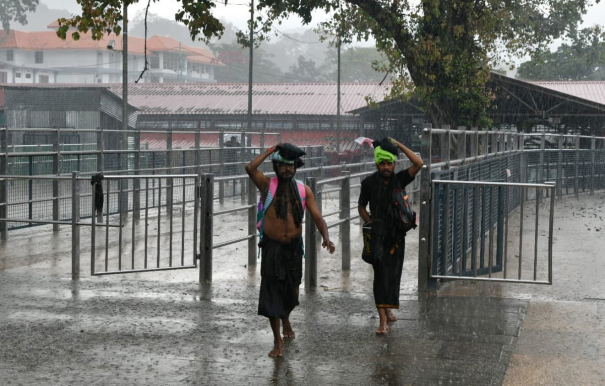 red-alert-for-sabarimala-devasthanam-ready-to-face-the-rain