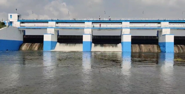 200-cusecs-water-released-from-chembarambakkam-lake