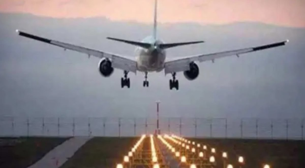 delhi-airport-flights-diverted-due-to-bad-smog-bad-weather