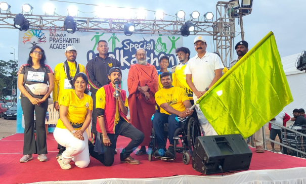 special-children-and-parents-participate-in-walkathon-in-coimbatore-on-differently-abled-day