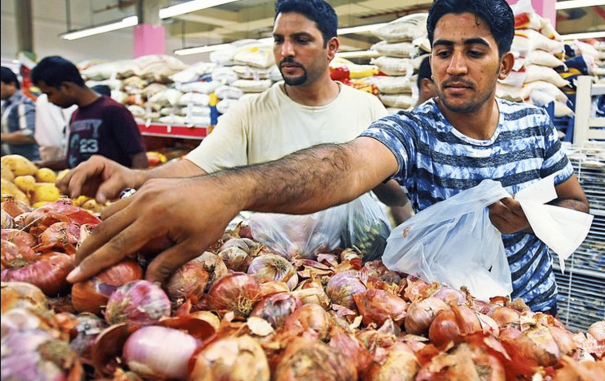 price-of-indian-onions-rise-in-uae-after-export-ban