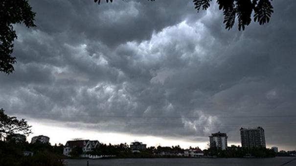 southwest-monsoon-likely-to-arrive-in-kerala-on-may-31-says-imd