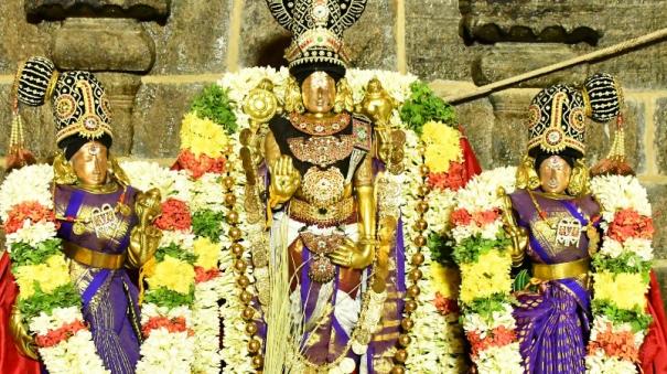 koodal-alagar-perumal-temple-vaikasi-celebration-begins