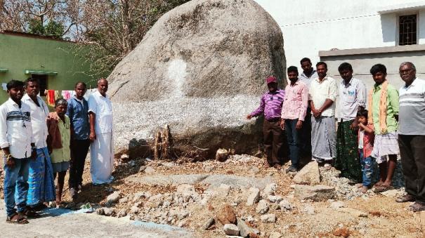 a-586-year-old-vijayanagara-inscription-was-discovered-near-theertham