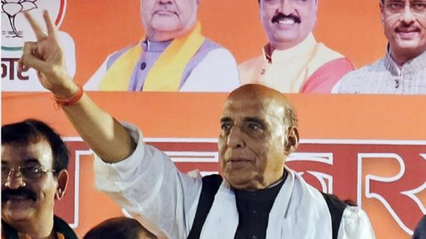 pm-wants-to-continue-the-existing-practice-of-reservation-rajnath-singh