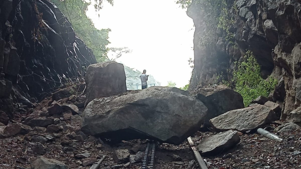 mettupalayam-ooty-hill-train-cancelled-today-due-to-landslides-in-track