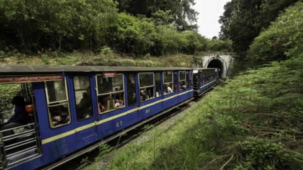 mountain-train-canceled-between-mettupalayam-coonoor-due-to-rock-fall