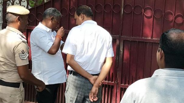 anti-corruption-department-raided-at-hrnc-land-surveyor-s-house