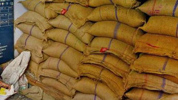 substandard-bags-of-pulses-sent-to-ration-shops