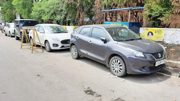 car-parking-facility-issue-in-tiruvannamalai