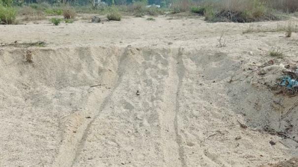 demand-to-stop-sand-theft-across-tirupathur-and-restore-the-dam