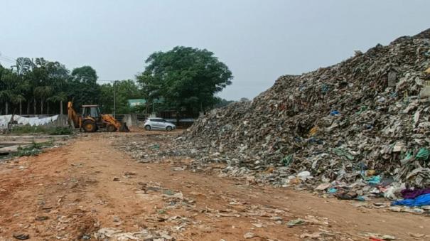 negligence-of-the-municipality-on-handling-garbage-on-panruti