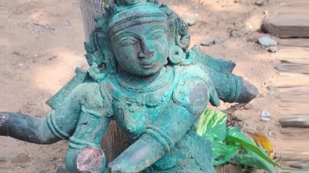 nataraja-idol-found-on-pit-dug-to-plant-plants-near-udangudi-handover-to-local-authority