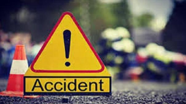 car-collides-with-lorry-near-tenkasi-youth-dead-3-injured