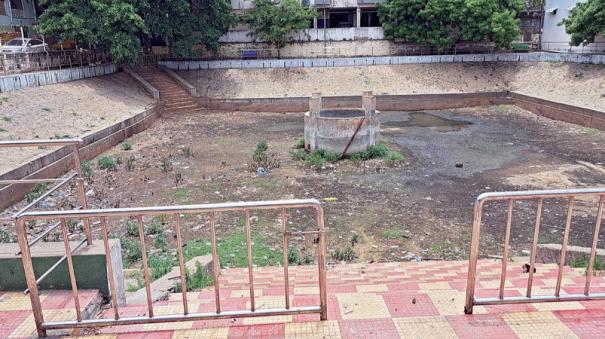 vinayagar-temple-pond-should-be-drained-in-adambakkam