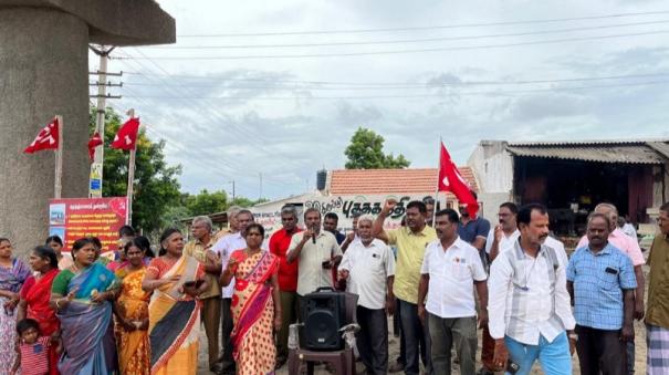 railway-flyover-work-pending-for-18-years-protest-on-tiruppur