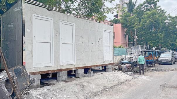 delay-in-opening-of-toilets-near-tambaram-bus-stand