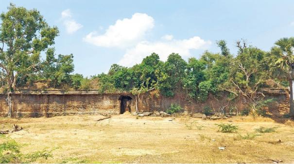thirupullani-palace-used-to-be-an-army-during-the-british-period