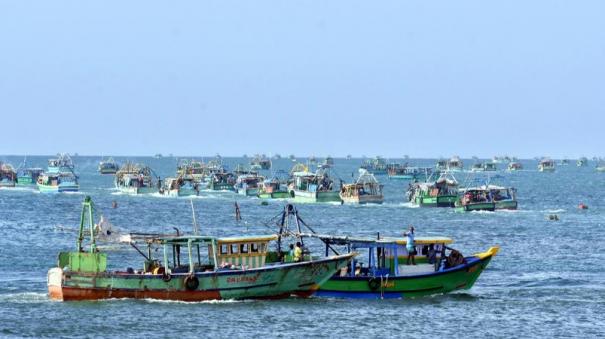 29-fishermen-from-tn-captured-by-sri-lankan-navy-extension-of-custody-till-july-29