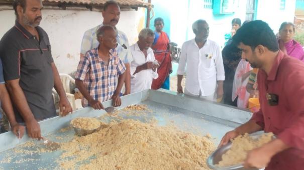ganduri-festival-for-religious-harmony-distribution-of-ghee-rice-to-all-religion-people