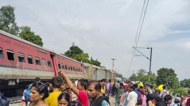 12-coaches-of-chandigarh-dibrugarh-express-derail