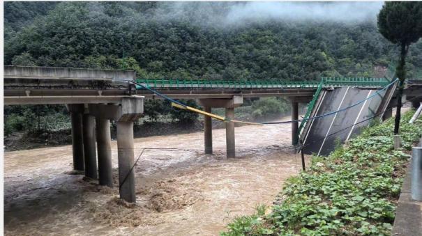 china-bridge-collapse-11-dead-over-30-missing-amid-torrential-rains