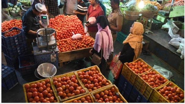 tomatoes-selling-at-rs-60-per-kg-in-koyambedu-market