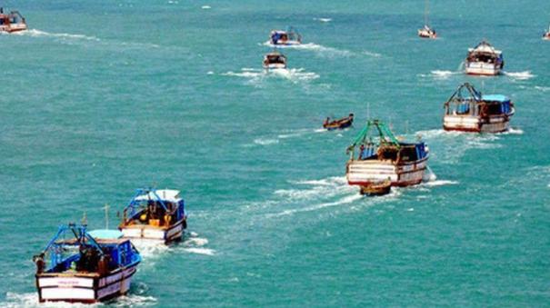 sri-lankan-navy-arrests-9-rameswaram-fishermen-in-the-middle-of-the-sea