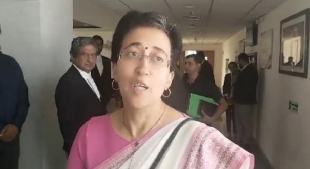 delhi-court-grants-bail-to-delhi-minister-atishi-in-defamation-case