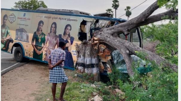 govt-air-conditioned-bus-crashes-into-a-tree-near-tirupathur-6-injured