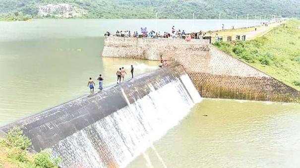 water-level-of-poikai-dam-in-kumari-is-not-rising