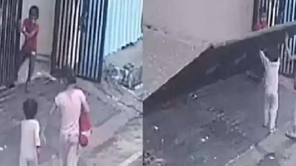 shocking-video-of-iron-door-falling-in-pune-child-killed-goes-viral