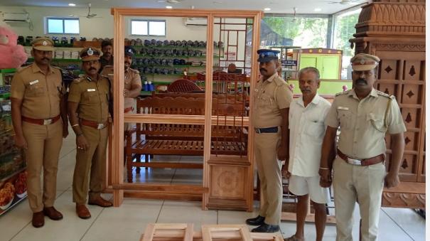 madurai-central-jail-prisoners-made-products-special-sale-starts-for-aadi-perukku