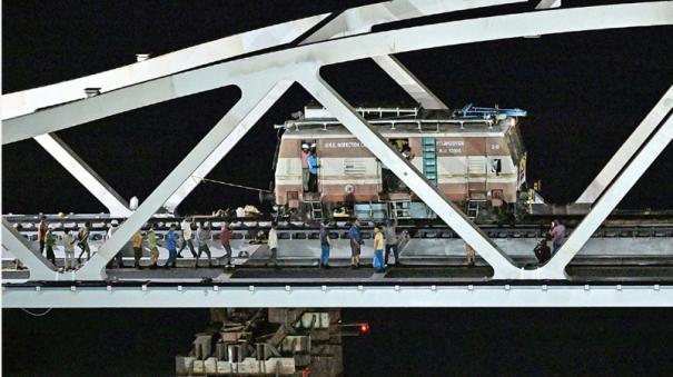 pamban-new-vertical-suspension-bridge