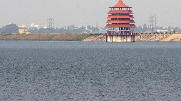 577-cubic-feet-per-second-flow-into-chembarambakkam-lake