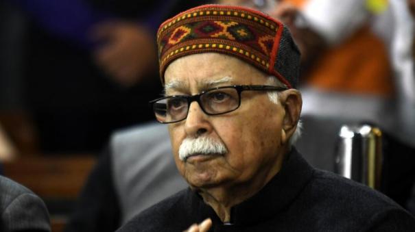 senior-bjp-leader-advani-ill-health-admitted-to-hospital