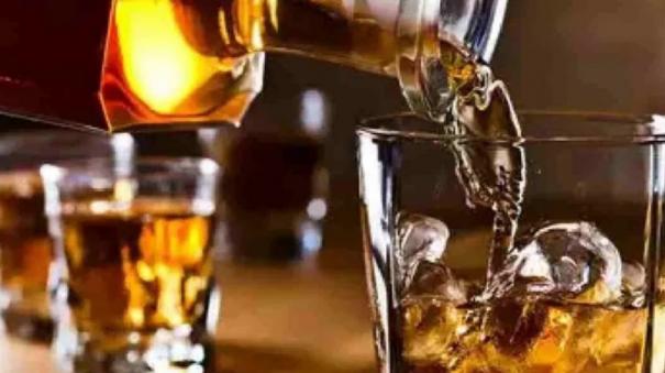 karnataka-government-allows-sale-of-liquor-till-1-am-in-bengaluru