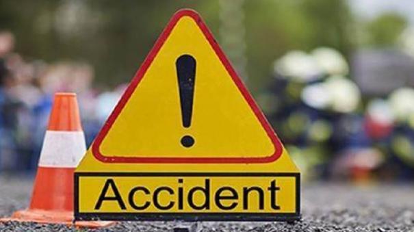 car-bus-collision-near-t-kallupatti-two-persons-including-2-year-old-child-killed