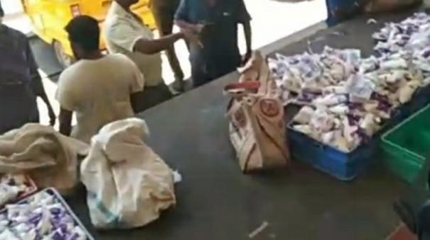 madurai-6000-liters-of-spoiled-milk-agents-who-change-milk-on-aavin