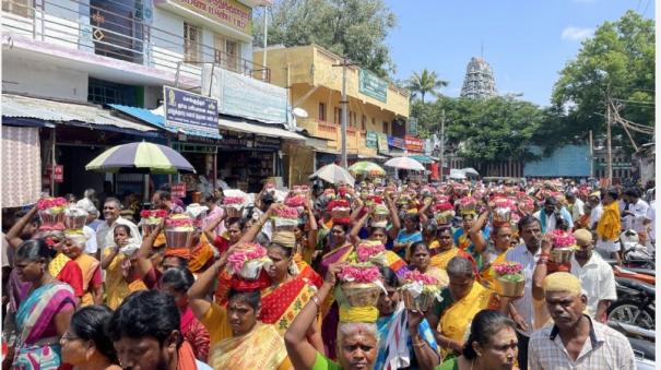 traders-worship-at-palani-murugan-for-their-demends