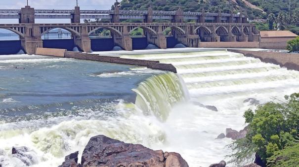 mettur-dam-water-flow