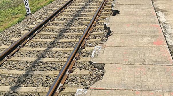 damaged-railway-station-in-p-chidambaram-hometown