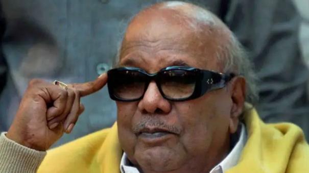 karunanidhi-who-got-the-right-of-chief-ministers-to-hoist-the-flag