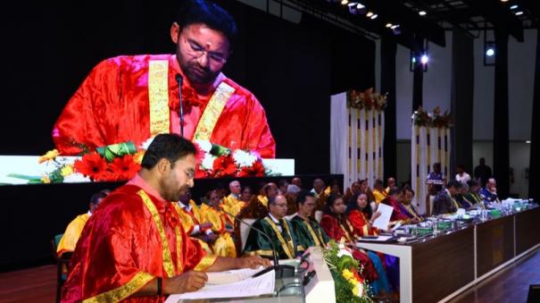 graduation-ceremony-at-vit-chennai-culture-must-be-preserved-union-minister